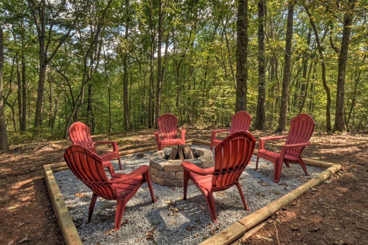 Blue Ridge Cabin Hot Tub, Fire Pit And Grill! Экстерьер фото